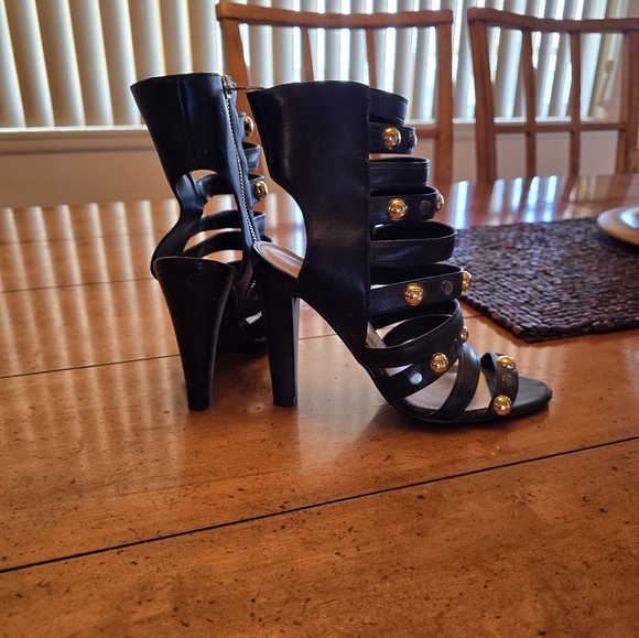 Colin Stuart gladiator high heel sandles. Size 7 - Picture 3 of 8